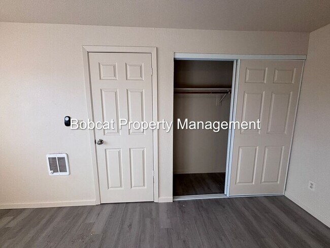 Building Photo - 1414 Kimmerling Rd