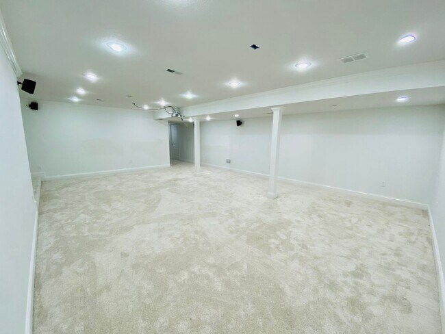 Building Photo - {15808} Hampton Place Two Story Home + Finished Basement + Three Car Garage + Blue Valley HS