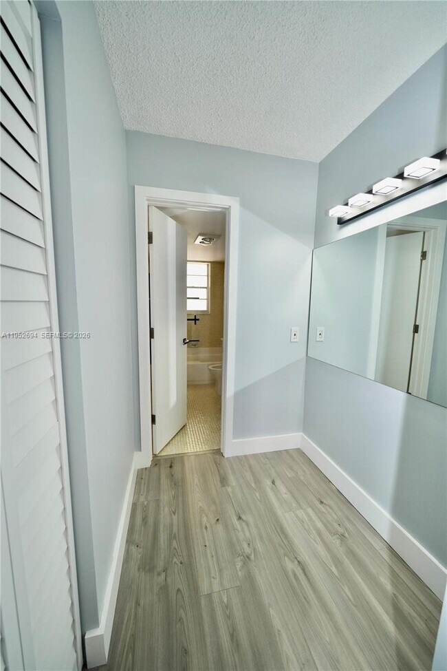 Building Photo - 2541 Aragon Blvd