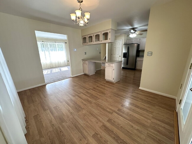 Building Photo - 3-Bedroom Split Level in Peaceful Wooded Setting