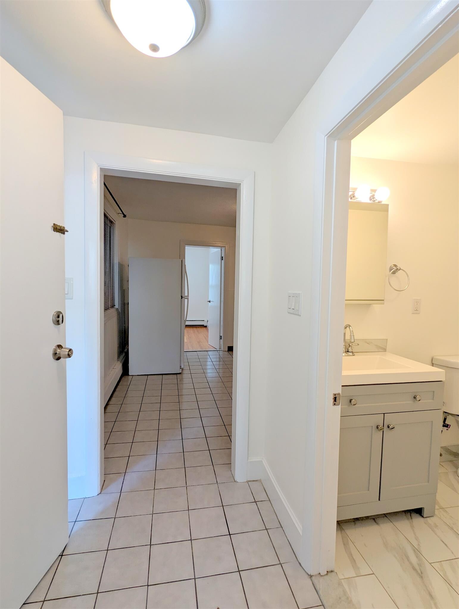 Building Photo - 322 Lowell St