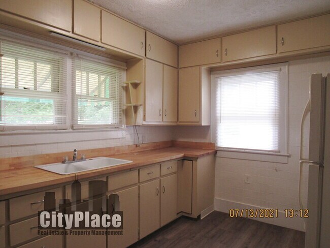 Building Photo - 432 N Euclid Ave, Indpls, IN 46201
