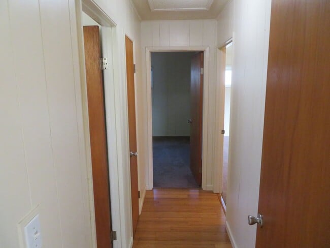 Building Photo - 2 bed 1 bath house in the Capitola jewel box