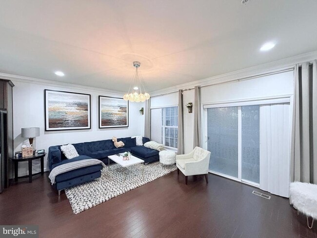 Building Photo - 7232 Barrberry Ln