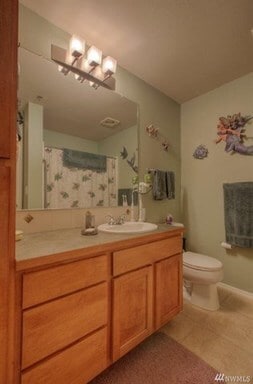 Building Photo - Spacious 1 Bedroom Condo in Belltown Available Now!