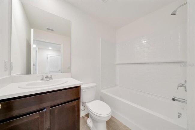 Building Photo - 6614 SW 81st Loop
