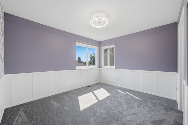 Building Photo - Updated Two-Story with Granite Kitchen, Deck, and Fully Fenced Yard