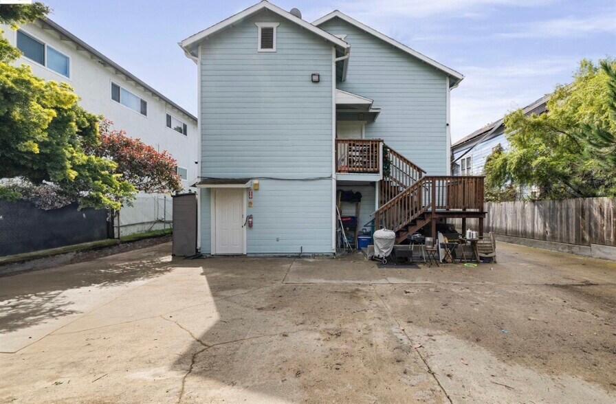 Staircase to rear entrance - 1619 Fairview St