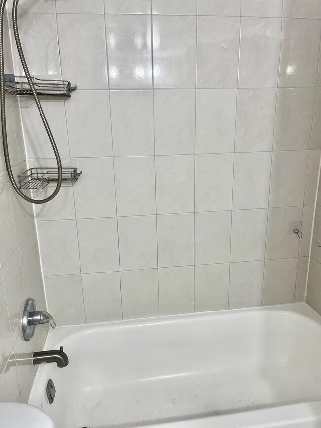 Building Photo - 4394 NW 9th Ave