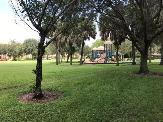 Building Photo - 1506 Fenton Dr