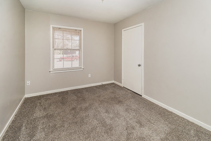 Building Photo - 1343 Springdale Dr