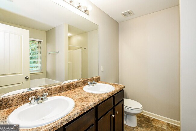 Building Photo - 338 Camellia Way