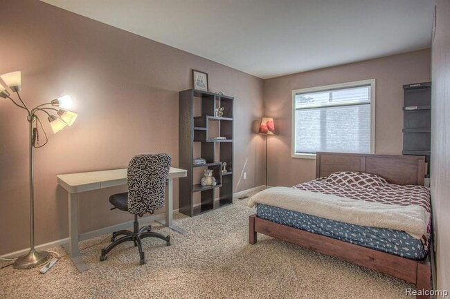 Building Photo - 3349 Rocky Crest Dr