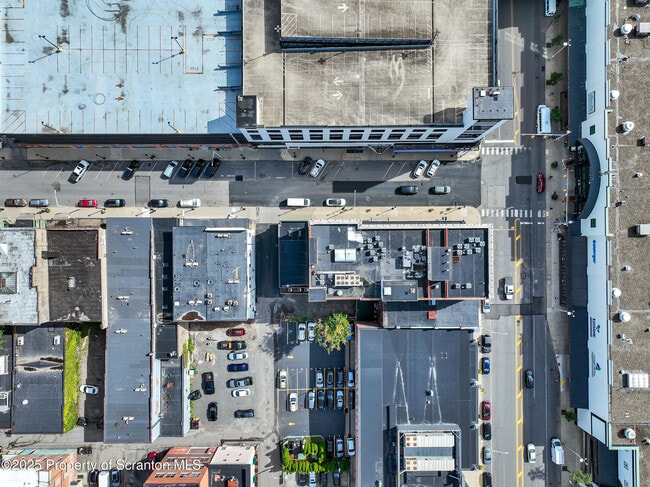 Building Photo - 115 Penn Ave