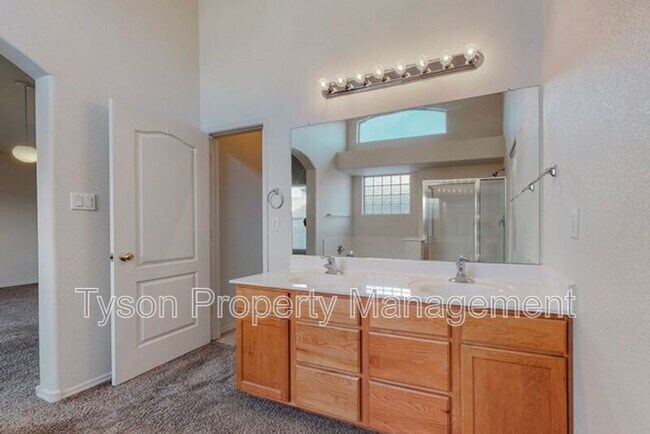 Building Photo - 1500 Montiano Loop SE