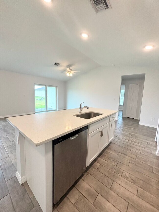 Building Photo - Have you ever wanted to live in a brand-ne...