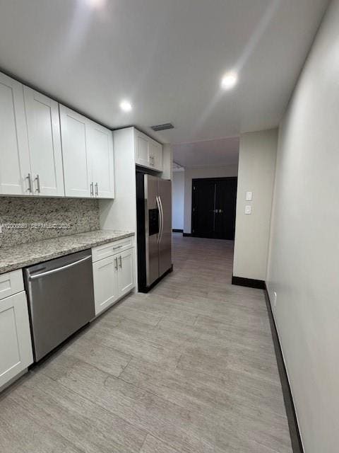 Building Photo - 90 Edgewater Dr