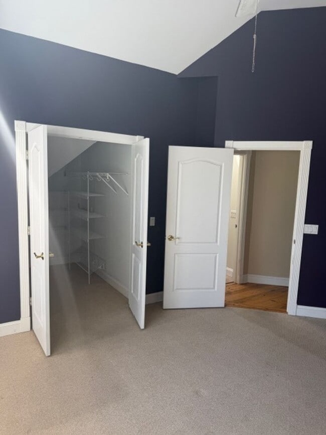 Building Photo - Welcome To Midway Farms NO HOA