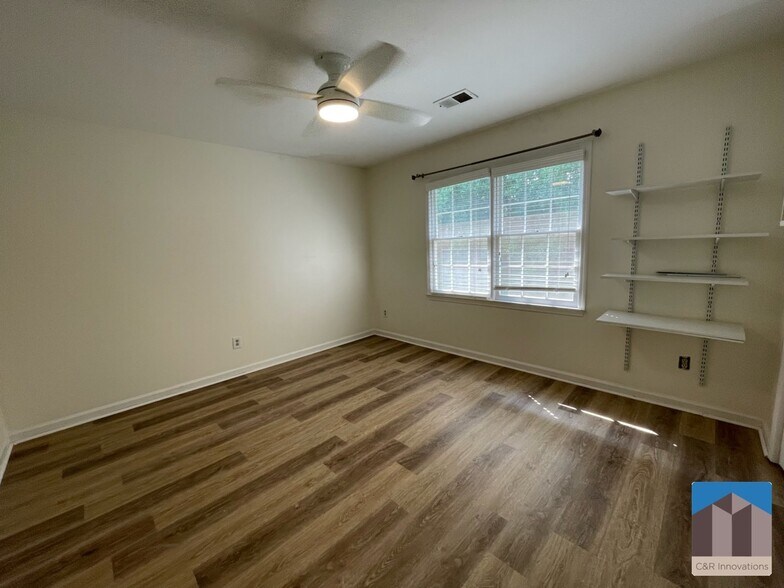 Building Photo - 1501 Eryn Cir