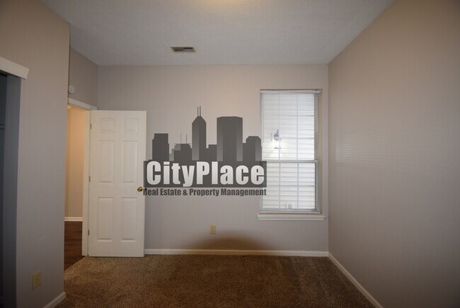 Building Photo - 10394 Lakeland Dr