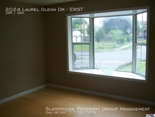 Building Photo - 3 bedroom in Deer Path Woods