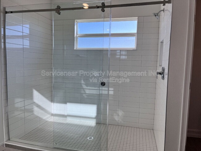 Building Photo - 7016 119th Ct E