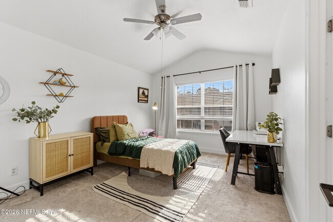 Building Photo - 7990 Baymeadows Rd E