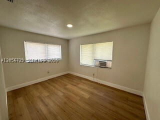Building Photo - 1106 C