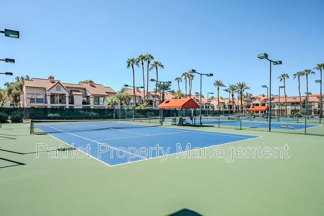 Building Photo - 9708-9708 E Vía Linda