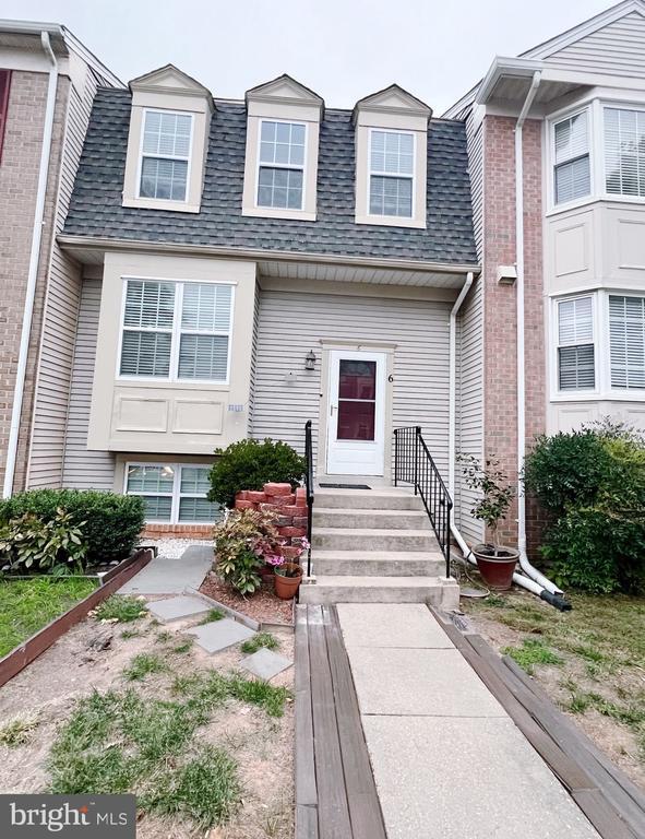 Building Photo - 6 Lazy Hollow Way