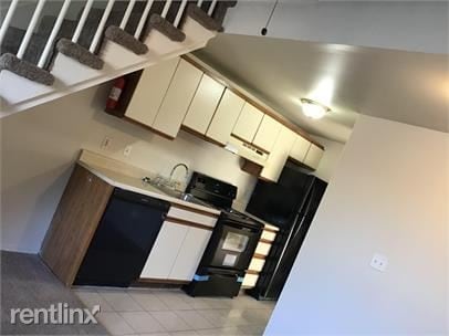 Building Photo - 2 br, 2 bath  - Creekwood Townhomes  Townhome