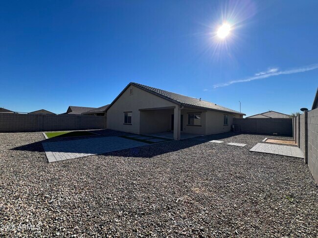 Building Photo - 1544 Demain Dr