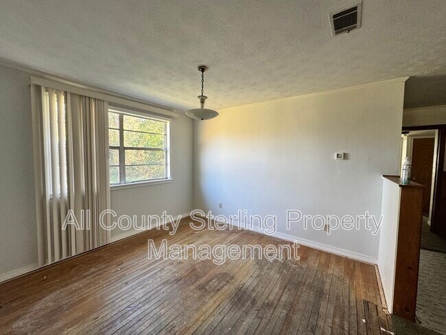 Building Photo - 2751 SW STATE ROAD 47