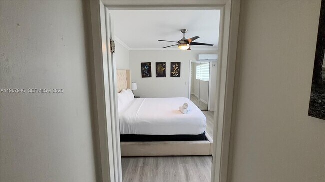 Building Photo - 10004 E Bay Harbor Dr