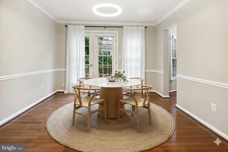 Building Photo - 2292 Idylwood Station Ln