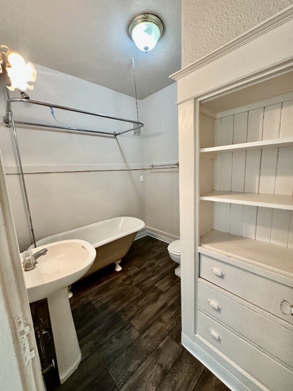 Building Photo - 816 S 8th St