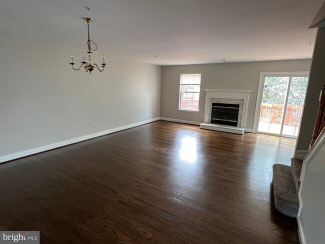 Building Photo - 7111 Oberlin Cir