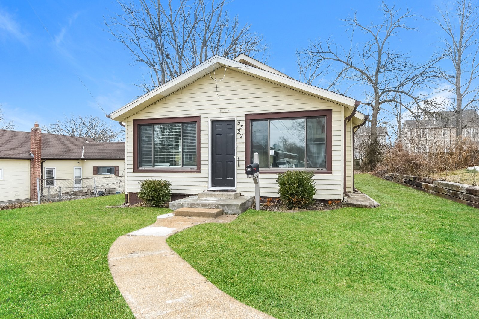 Building Photo - 5322 Vine Ave