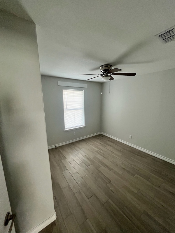 Building Photo - 1810 Atrium Pl Dr