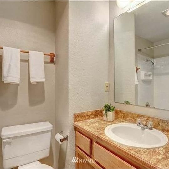 Building Photo - 15624 8th Ave SW