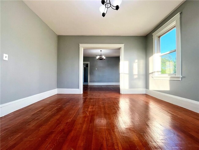 Building Photo - 105 Alverson Ave