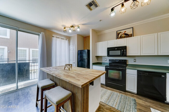 Building Photo - 22125 N 29th Ave