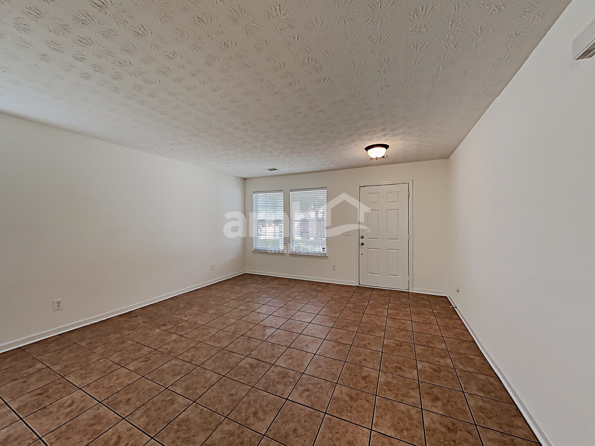 Building Photo - 2641 Farmstead Ct