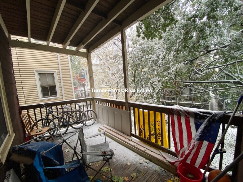 Building Photo - 34 Cherokee St