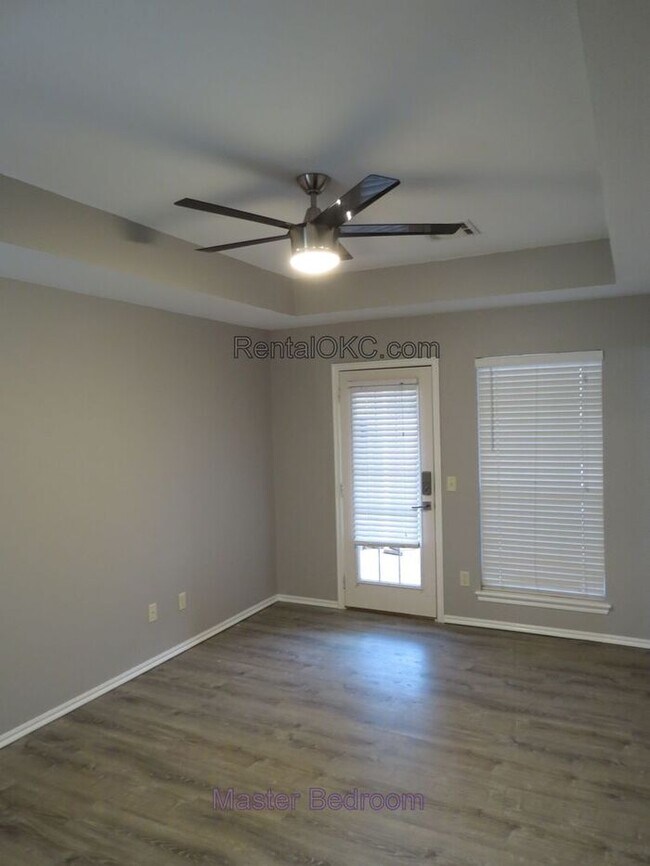 Building Photo - Great 2/2 in Moore. STORM SHELTER