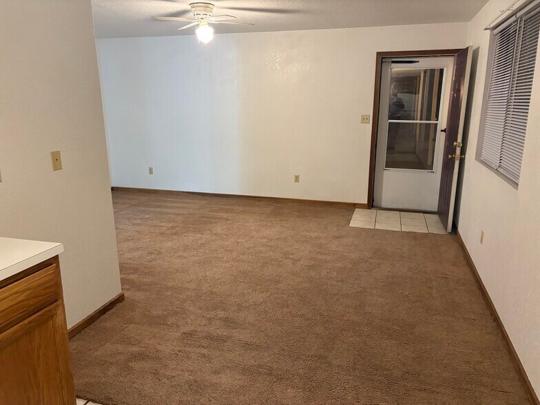 Building Photo - 20 Grandview Ave