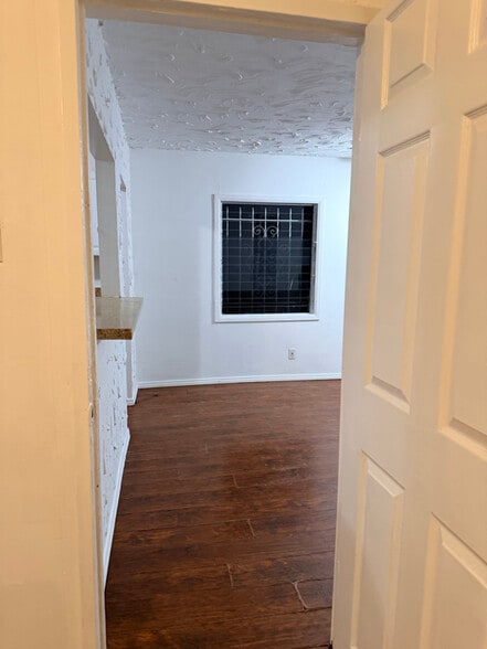 Building Photo - 1771 E 83rd St