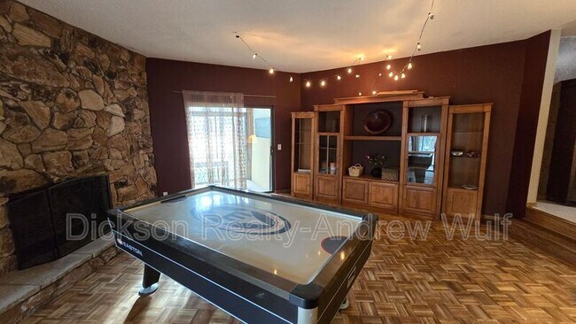 Building Photo - 22882 Carriage Dr