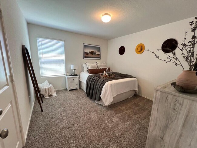 Building Photo - 1224 Matt Ln