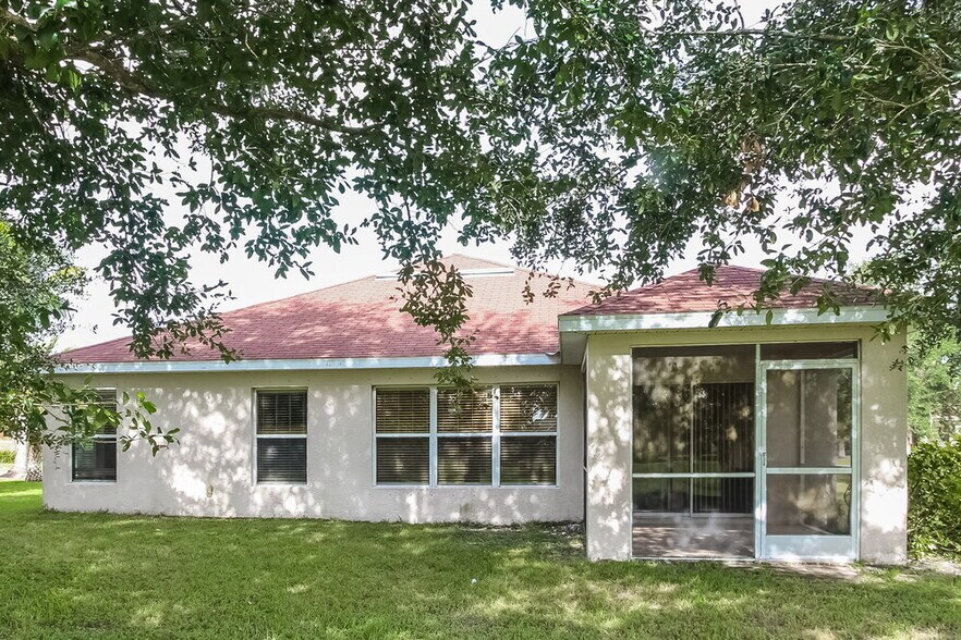 Building Photo - 184 Antofagasta St